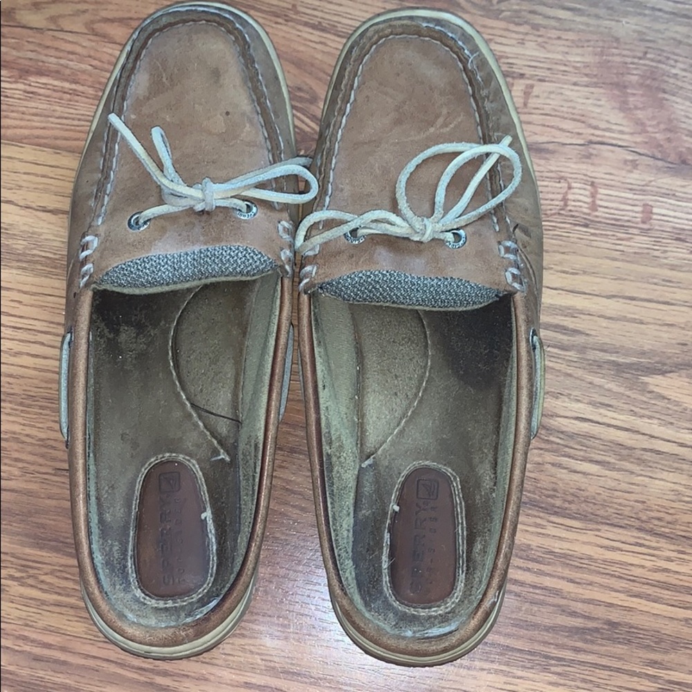 Women’s size 7 sperrys